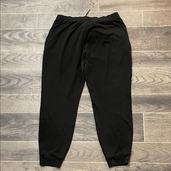 Vuori  Performance Black Jogger Pants with White Drawstring - Picture 8 of 10